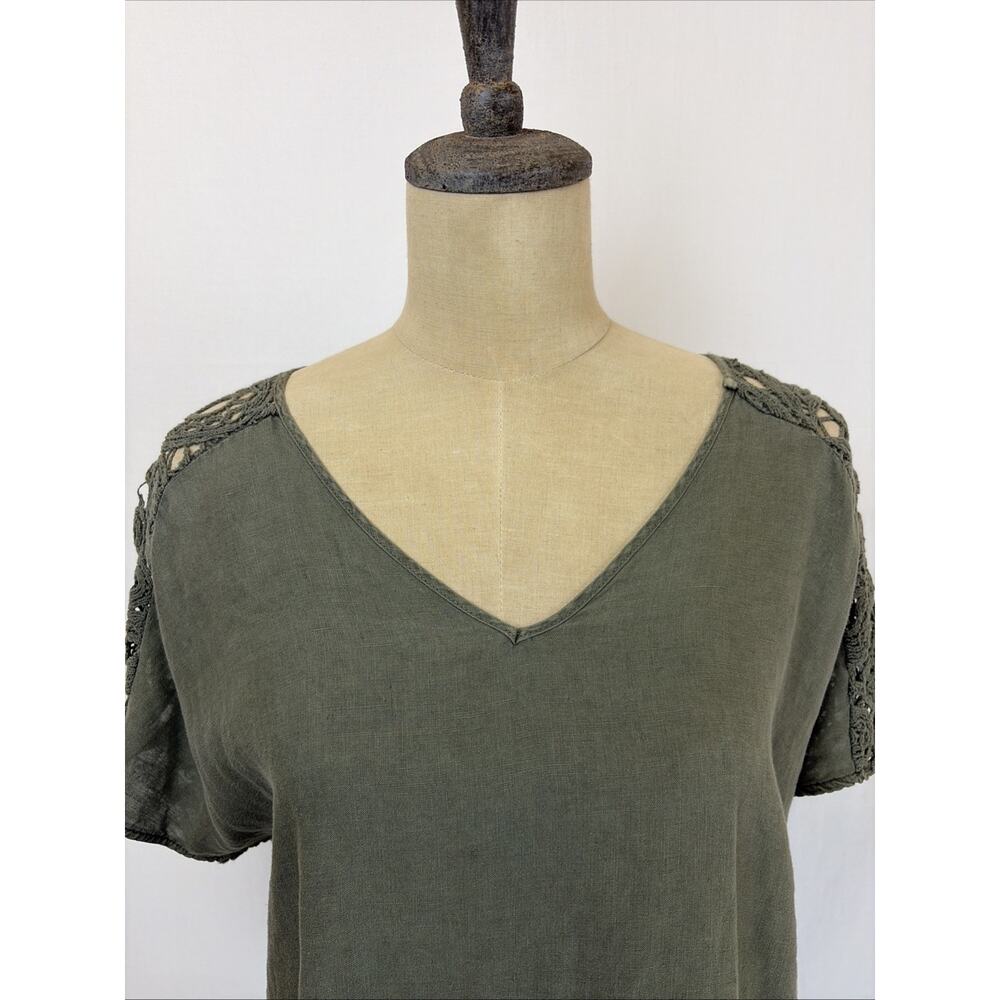 NWT XCVI Green Linen Crochet Short Sleeve High Low Hem Top SMALL #0653 - Picture 5 of 7